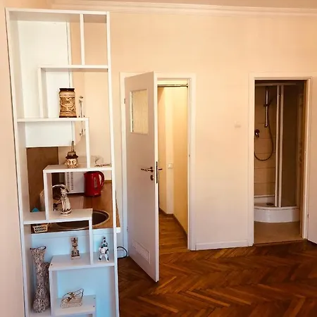 Gallery *